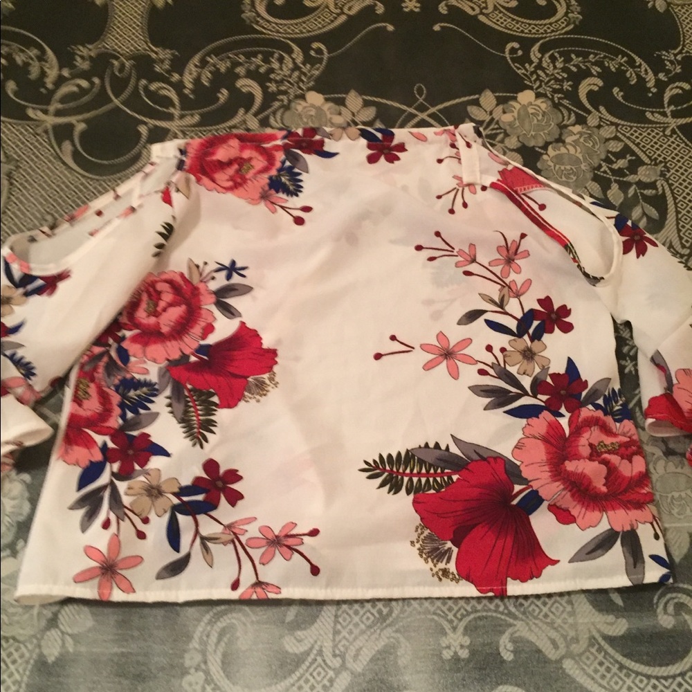 Floral and Creme open shoulder shirt